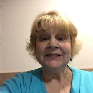 Meet your Posher, Debra